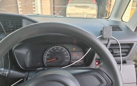 Toyota Roomy I, 2021 год, 985 000 рублей, 9 фотография