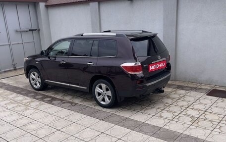 Toyota Highlander III, 2011 год, 1 600 000 рублей, 6 фотография