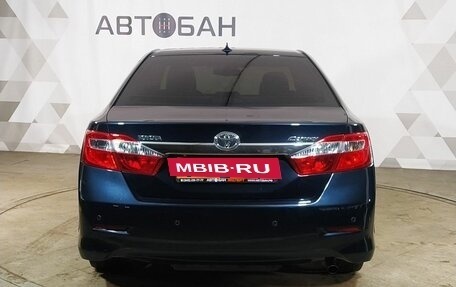 Toyota Camry, 2014 год, 1 570 000 рублей, 5 фотография
