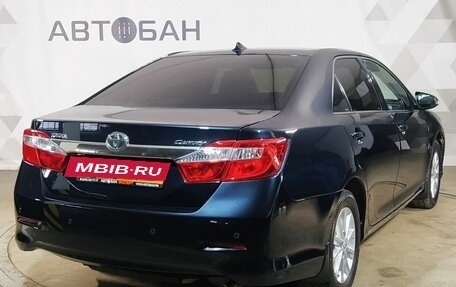 Toyota Camry, 2014 год, 1 570 000 рублей, 3 фотография