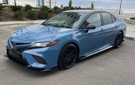 Toyota Camry, 2022 год, 3 280 000 рублей, 1 фотография