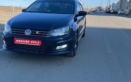 Volkswagen Polo VI (EU Market), 2015 год, 850 000 рублей, 1 фотография