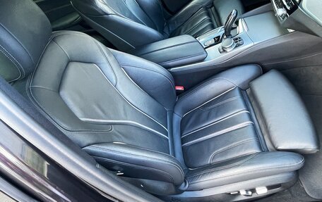 BMW 5 серия, 2019 год, 3 980 000 рублей, 15 фотография