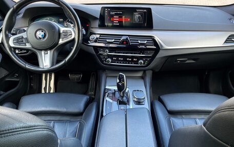 BMW 5 серия, 2019 год, 3 980 000 рублей, 14 фотография