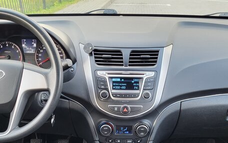 Hyundai Solaris II рестайлинг, 2016 год, 800 000 рублей, 9 фотография