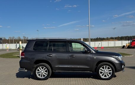 Toyota Land Cruiser 200, 2011 год, 3 850 000 рублей, 5 фотография
