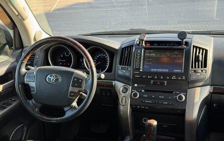 Toyota Land Cruiser 200, 2011 год, 3 850 000 рублей, 34 фотография