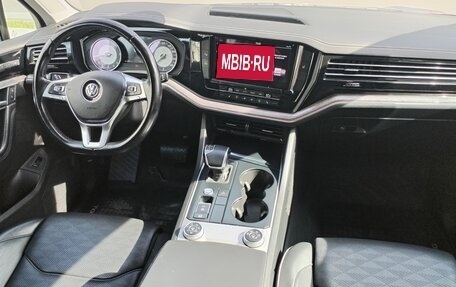 Volkswagen Touareg III, 2020 год, 4 300 000 рублей, 11 фотография