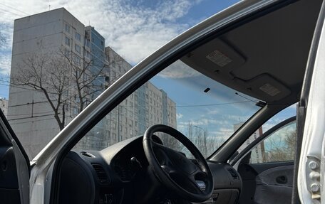 Mitsubishi Carisma I, 2003 год, 250 000 рублей, 6 фотография