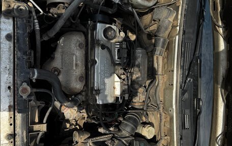 Mitsubishi Carisma I, 2003 год, 250 000 рублей, 13 фотография