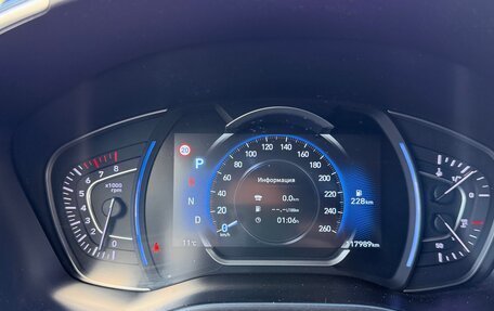 Hyundai Santa Fe IV, 2018 год, 2 800 000 рублей, 25 фотография