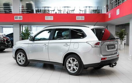 Mitsubishi Outlander III рестайлинг 3, 2013 год, 1 350 000 рублей, 4 фотография