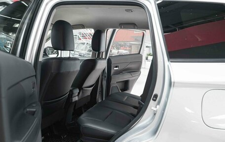 Mitsubishi Outlander III рестайлинг 3, 2013 год, 1 350 000 рублей, 7 фотография