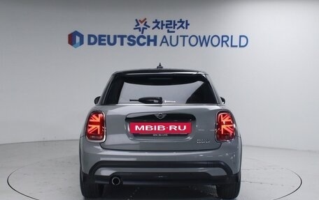 MINI Hatch, 2022 год, 2 120 000 рублей, 4 фотография