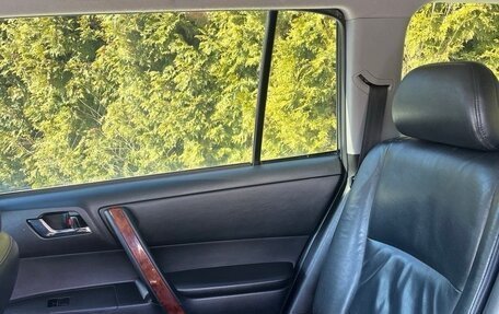 Toyota Highlander III, 2011 год, 1 875 000 рублей, 10 фотография