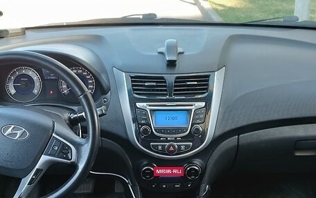 Hyundai Solaris II рестайлинг, 2012 год, 790 000 рублей, 5 фотография