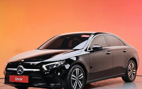 Mercedes-Benz A-Класс, 2022 год, 3 098 000 рублей, 1 фотография