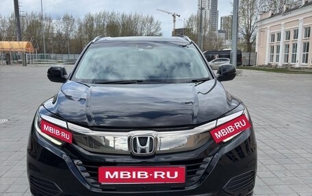 Honda Vezel, 2018 год, 1 800 000 рублей, 1 фотография