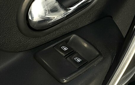 Renault Sandero II рестайлинг, 2016 год, 909 000 рублей, 18 фотография