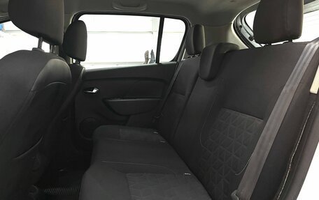 Renault Sandero II рестайлинг, 2016 год, 909 000 рублей, 21 фотография