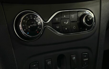 Renault Sandero II рестайлинг, 2016 год, 909 000 рублей, 16 фотография