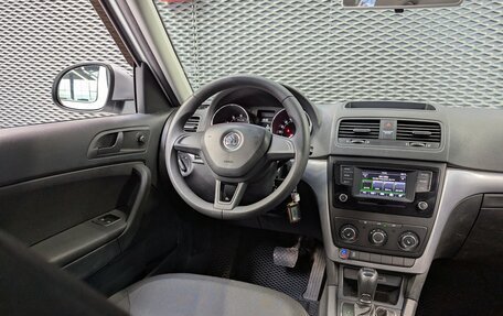 Skoda Yeti I рестайлинг, 2017 год, 1 425 000 рублей, 13 фотография