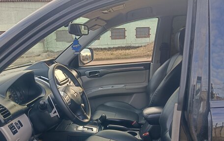 Mitsubishi Pajero Sport II рестайлинг, 2015 год, 1 900 000 рублей, 4 фотография