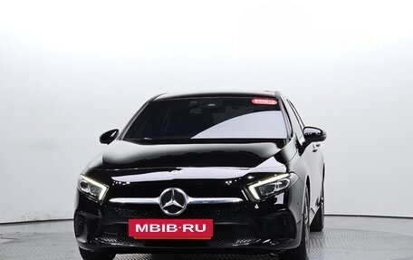 Mercedes-Benz A-Класс, 2022 год, 3 098 000 рублей, 2 фотография
