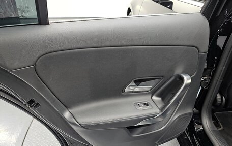 Mercedes-Benz A-Класс, 2022 год, 3 098 000 рублей, 18 фотография