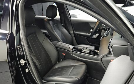 Mercedes-Benz A-Класс, 2022 год, 3 098 000 рублей, 10 фотография