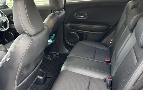 Honda Vezel, 2018 год, 1 800 000 рублей, 9 фотография