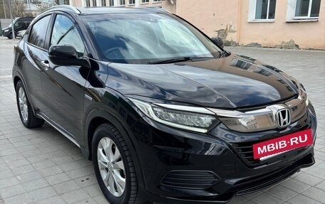 Honda Vezel, 2018 год, 1 800 000 рублей, 2 фотография