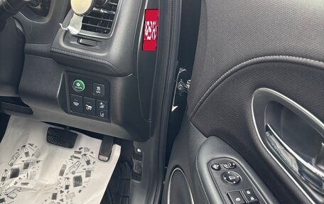 Honda Vezel, 2018 год, 1 800 000 рублей, 13 фотография