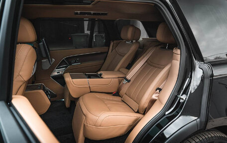 Land Rover Range Rover IV рестайлинг, 2024 год, 21 000 000 рублей, 12 фотография