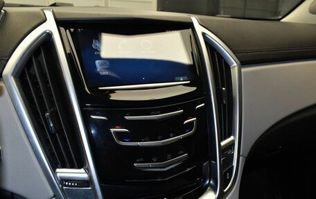 Cadillac SRX II рестайлинг, 2015 год, 1 970 000 рублей, 17 фотография