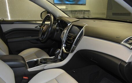 Cadillac SRX II рестайлинг, 2015 год, 1 970 000 рублей, 23 фотография