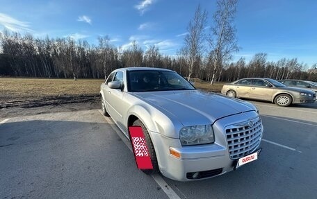 Chrysler 300C II, 2004 год, 850 000 рублей, 3 фотография