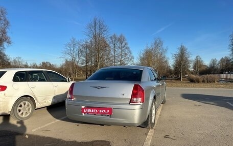 Chrysler 300C II, 2004 год, 850 000 рублей, 6 фотография
