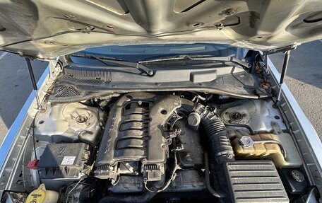 Chrysler 300C II, 2004 год, 850 000 рублей, 14 фотография