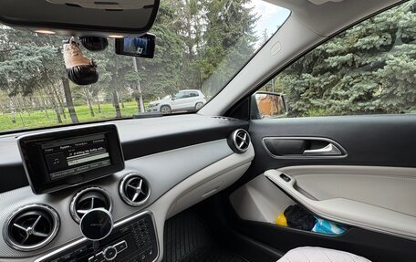 Mercedes-Benz GLA, 2015 год, 2 250 000 рублей, 13 фотография