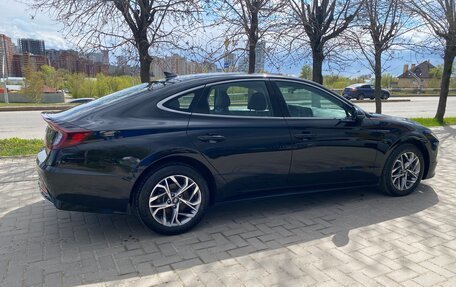 Hyundai Sonata VIII, 2020 год, 2 375 000 рублей, 3 фотография