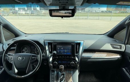 Toyota Alphard III, 2018 год, 4 500 000 рублей, 31 фотография