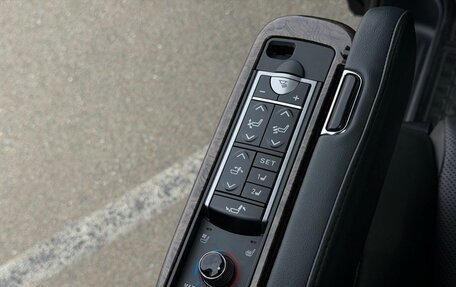 Toyota Alphard III, 2018 год, 4 500 000 рублей, 35 фотография