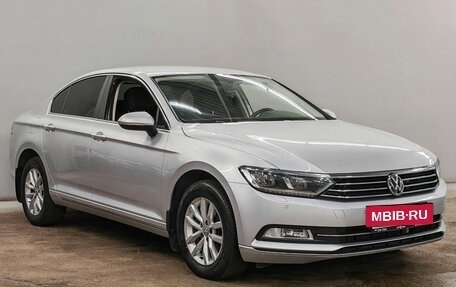 Volkswagen Passat B8 рестайлинг, 2018 год, 2 342 000 рублей, 3 фотография