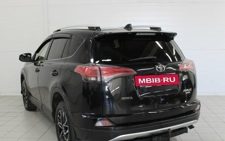 Toyota RAV4, 2016 год, 1 850 000 рублей, 9 фотография