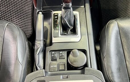 Toyota Land Cruiser Prado 150 рестайлинг 2, 2014 год, 3 980 000 рублей, 13 фотография