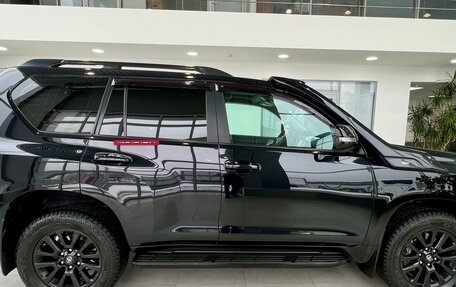 Toyota Land Cruiser Prado 150 рестайлинг 2, 2014 год, 3 980 000 рублей, 5 фотография