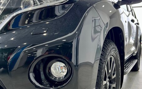 Toyota Land Cruiser Prado 150 рестайлинг 2, 2014 год, 3 980 000 рублей, 28 фотография
