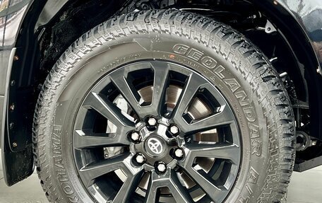 Toyota Land Cruiser Prado 150 рестайлинг 2, 2014 год, 3 980 000 рублей, 31 фотография