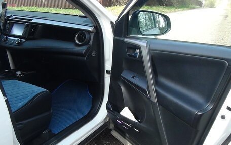 Toyota RAV4, 2017 год, 2 549 000 рублей, 5 фотография